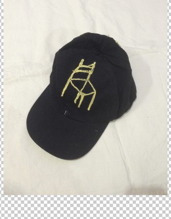 Bone c/ CADEIRA BORDADA